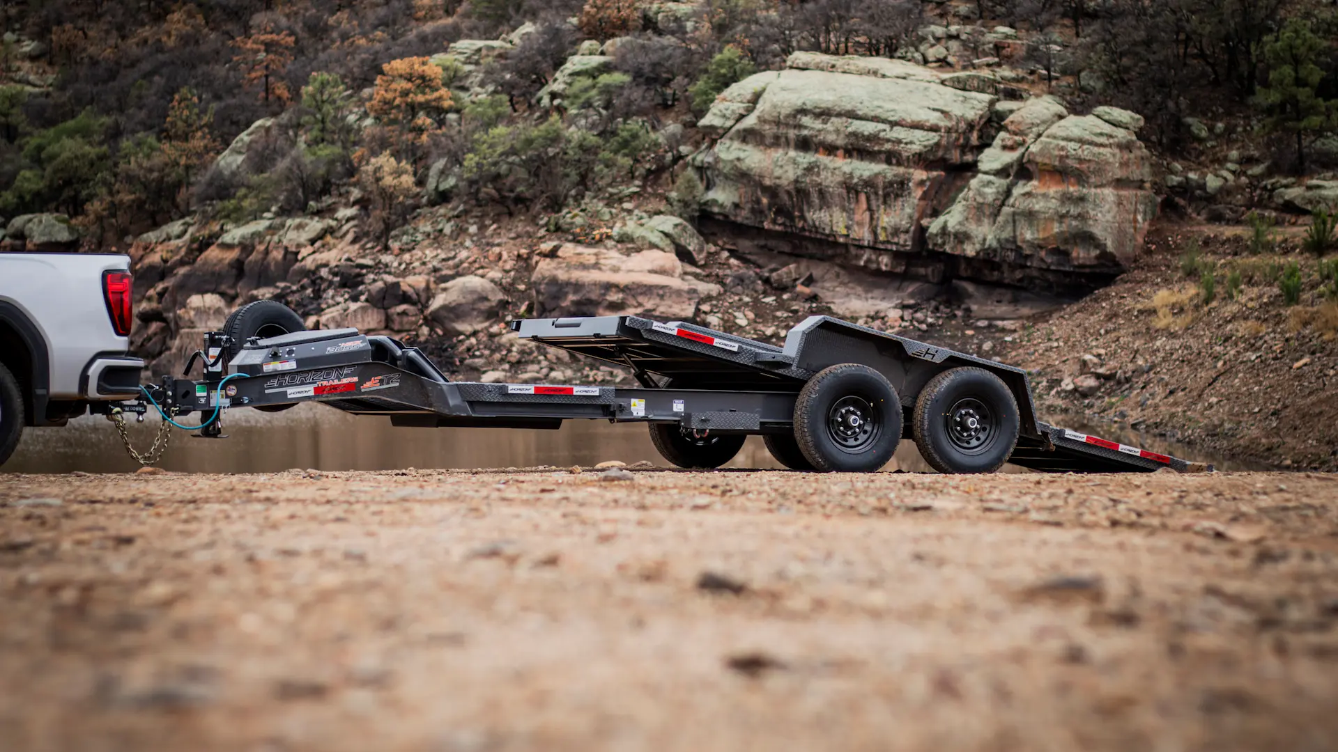 horizon trailers img